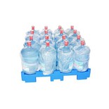 Holdbar plastpall for 5 gallon vannflasker